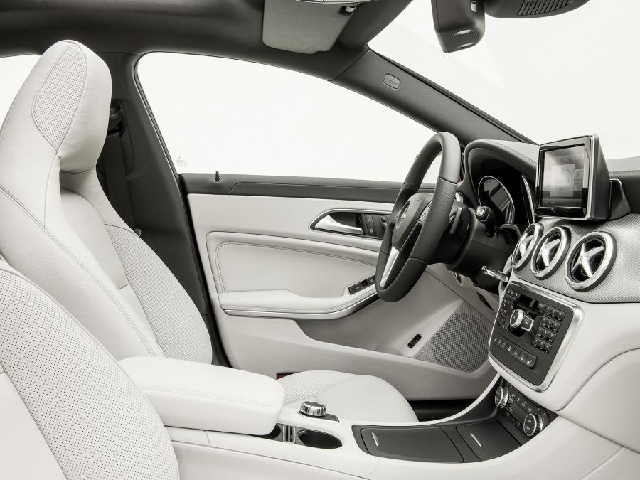  Mercedes-Benz CLA220 CDI 2013 года  (фото 25 из 43)